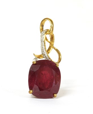 Lot 91 - A 9ct gold fracture filled ruby and diamond pendant