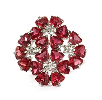 Lot 236 - A 9ct white gold floral cluster ring