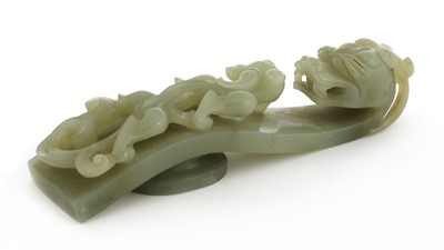 Lot 96 - A Chinese jade belt hook
