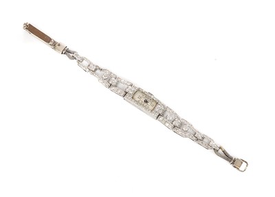 Lot 198 - A ladies' Art Deco diamond set mechanical cocktail watch