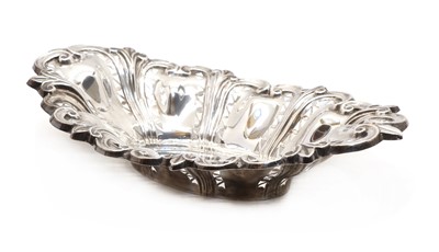 Lot 44 - A silver basket