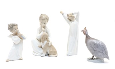 Lot 195 - Three Lladro figures