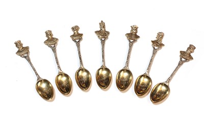 Lot 67 - A set of seven silver-gilt spoons 'Our Kings of Bygone Days 1272 - 1901'