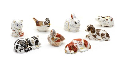 Lot 192 - A collection of Royal Crown Derby ‘Collectors Guild’ paperweights