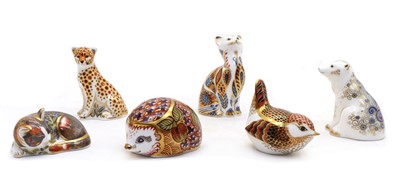 Lot 198 - A collection of Royal Crown Derby paperweights