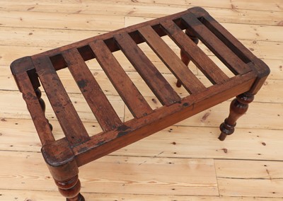 Lot 476 - A Victorian mahogany luggage rack