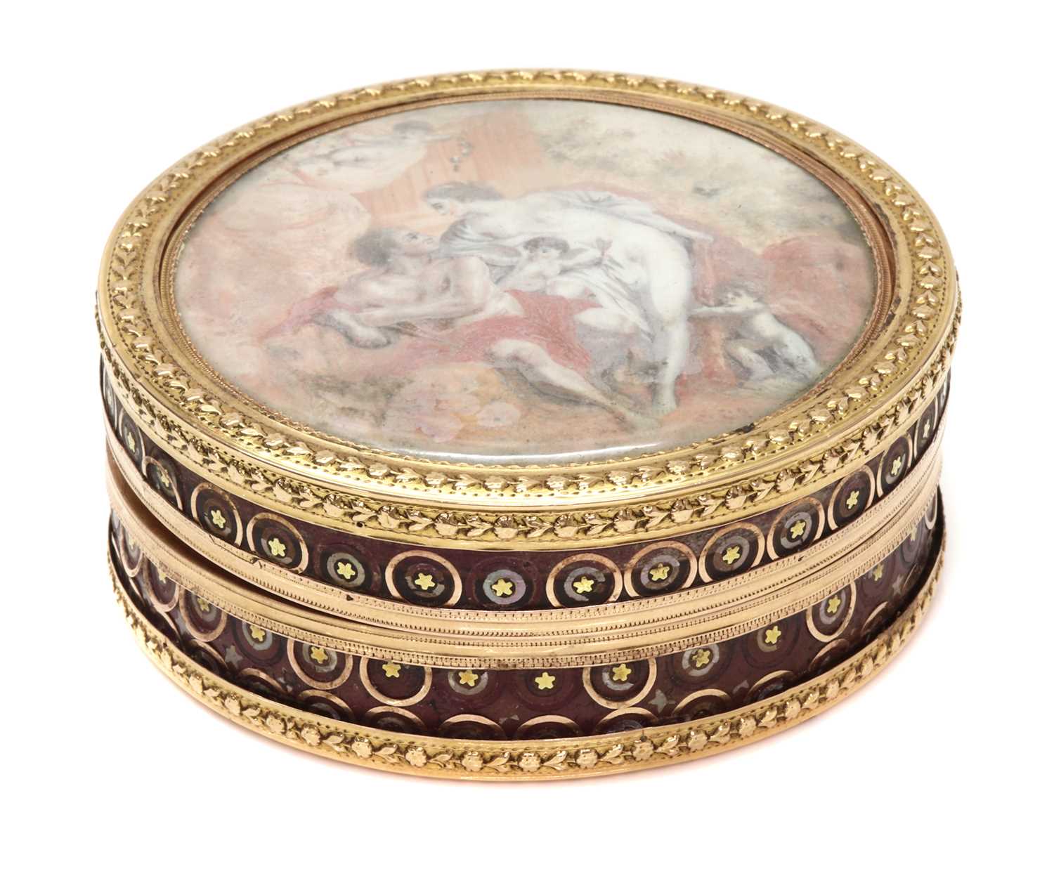 Lot 44 - A French circular gold piqué work tortoiseshell box, c.1780