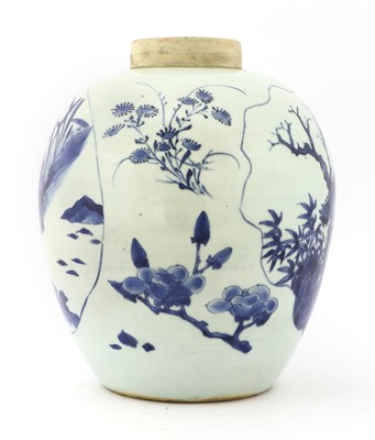Lot 30 - A Chinese blue and white jar