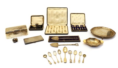 Lot 50 - A collection of silver items