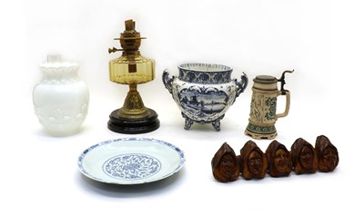 Lot 146 - A quantity of miscellaneous items