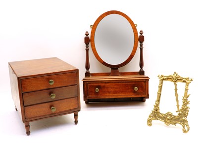 Lot 181 - A mahogany table top cabinet