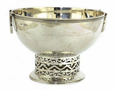 Lot 67 - A silver bowl