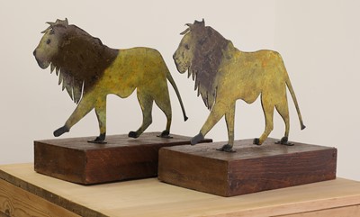 Lot 26 - A pair of painted folk art lions