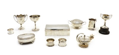 Lot 37 - A collection of silver items