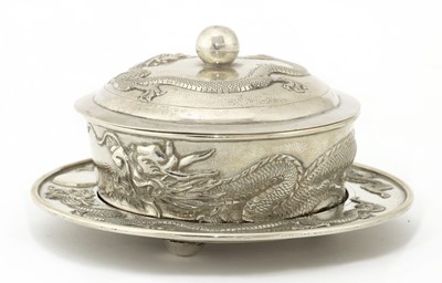 Lot 140 - A Chinese export silver preserve bowl and cover