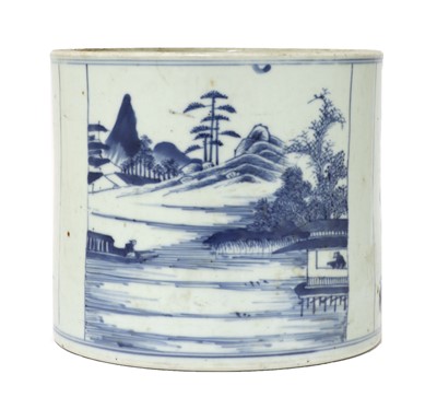 Lot 27 - A Chinese blue and white brush pot