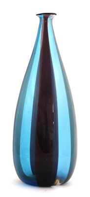 Lot 457 - A Venini 'Spicchi' glass vase