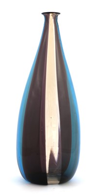 Lot 457 - A Venini 'Spicchi' glass vase