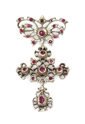 Lot 24 - A Georgian ruby set pendant