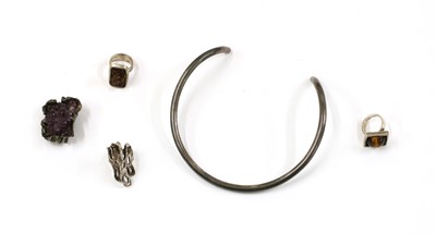Lot 199 - A small quantity of silver jewellery