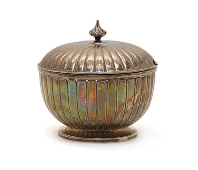 Lot 8 - A George III silver sauce tureen and cover