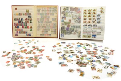 Lot 220 - Ten stockbook albums