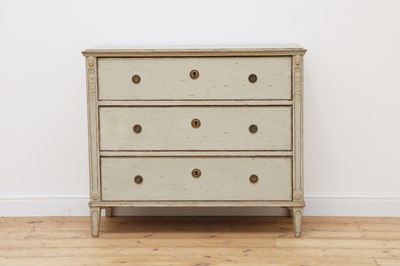 Lot 474 - A Swedish Gustavian painted commode