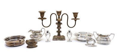 Lot 48 - A collection of silver plated items