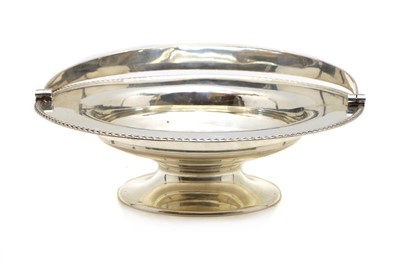 Lot 51 - An Edwardian silver swing-handle fruit/bread basket