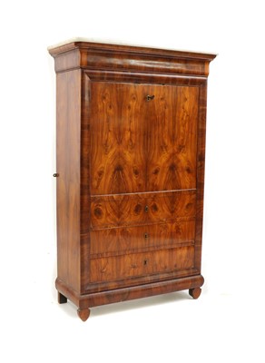 Lot 568 - A Continental mahogany wood escritoire