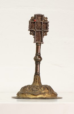 Lot 105 - A carved wooden altar cross