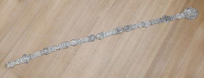 Lot 16 - A Dutch silver belt