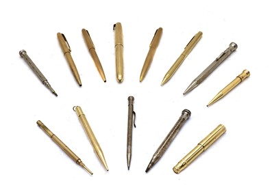 Lot 21 - A collection of pens