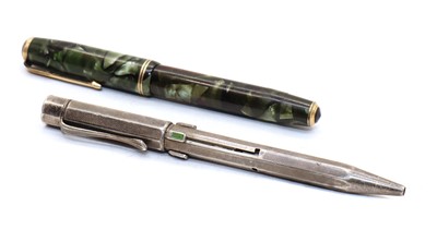 Lot 20 - An Art Deco Parker Vacumatic fountain pen