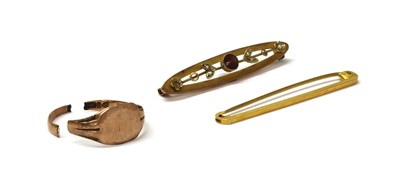 Lot 227 - A small quantity of gold jewellery