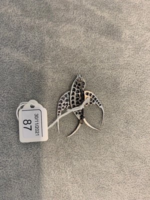 Lot 87 - A Victorian diamond set swallow brooch, c.1890