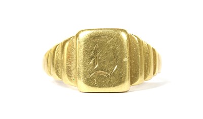 Lot 1281 - An Art Deco 18ct gold signet ring, by Cropp & Farr