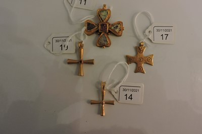 Lot 11 - A Byzantine high carat gold cross