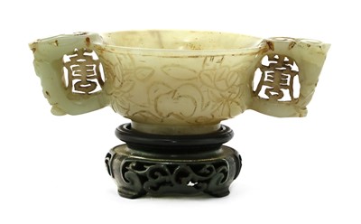 Lot 279 - A Chinese jade cup