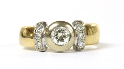 Lot 49 - An 18ct gold diamond ring