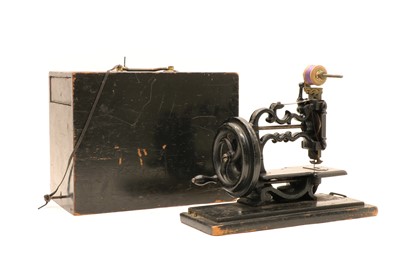 Lot 89 - A Weir's 55 sewing machine