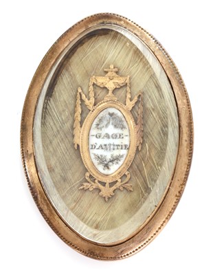 Lot 30 - A Georgian gold memorial brooch/pendant