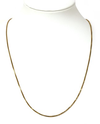 Lot 180 - An Italian gold box link chain