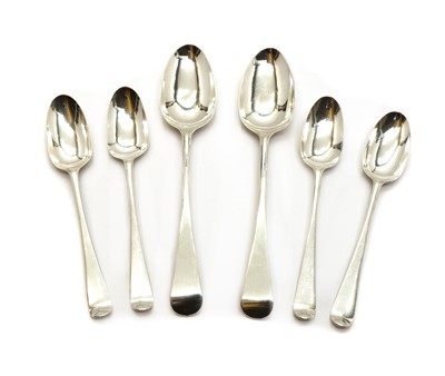 Lot 20 - A George III pair of Old English pattern silver tablespoons
