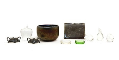 Lot 230 - A collection of glass ware