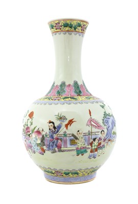 Lot 75 - A Chinese famille rose vase