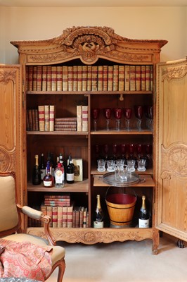 Lot 92 - A Louis XVI pine armoire