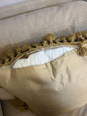 Lot 268 - A group of three Aubusson cushions