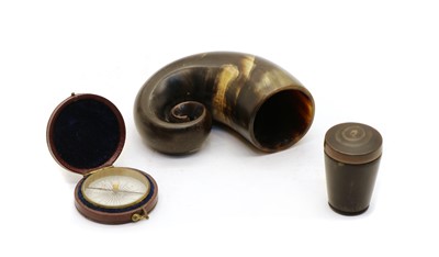 Lot 190 - A curved horn