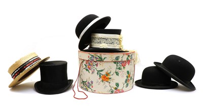 Lot 126 - A collection of hats